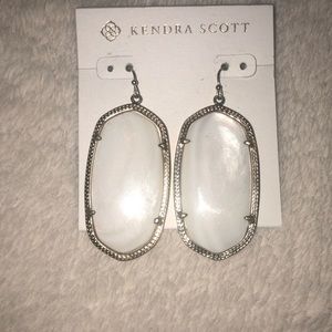Kendra Scott Danielle Earrings